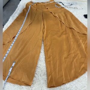 Chic Women's Camel Wide-Leg Pants